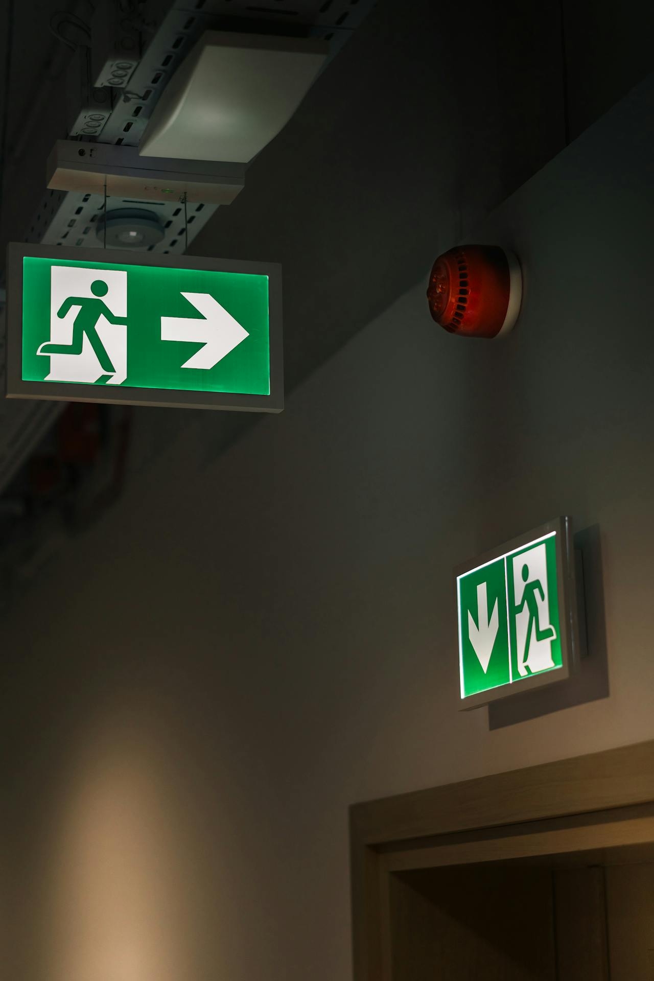 Veilige en betrouwbare noodverlichting Veilige en betrouwbare noodverlichting